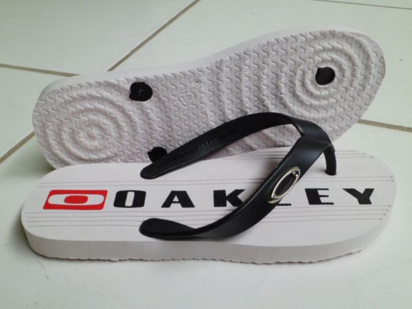 Chinelos oakley(cxa 15 pares)frete grátis